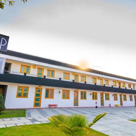 Pascual Inn Suites チョルーラ エクステリア 写真