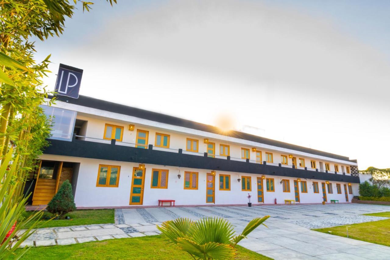 Pascual Inn Suites チョルーラ エクステリア 写真