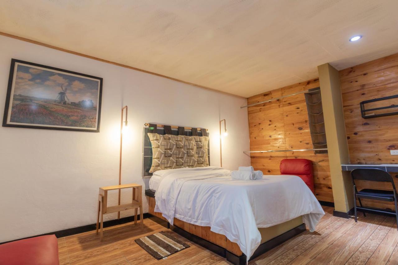 Pascual Inn Suites チョルーラ エクステリア 写真