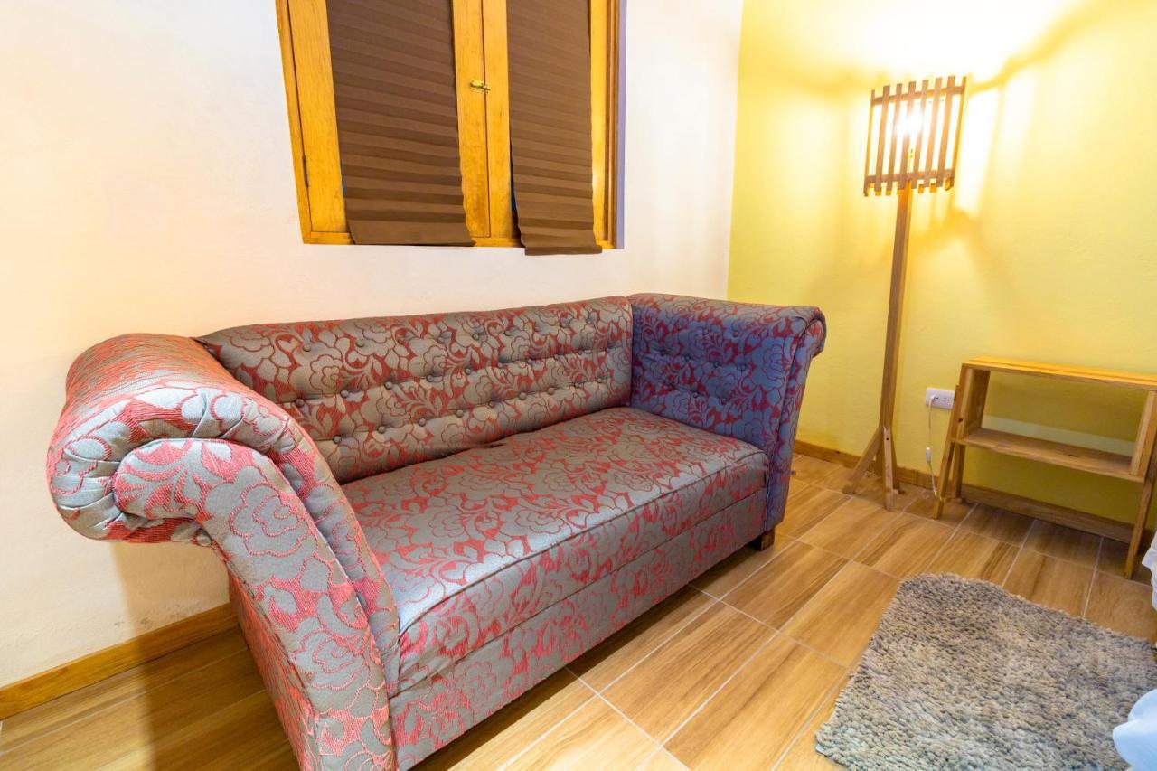 Pascual Inn Suites チョルーラ エクステリア 写真