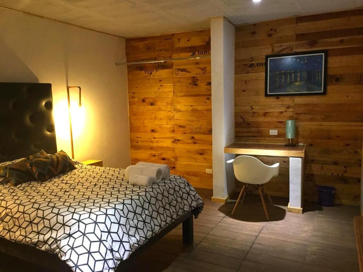 Pascual Inn Suites チョルーラ エクステリア 写真